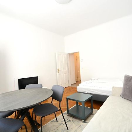 Universum Apartment 4 Viyana Dış mekan fotoğraf